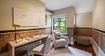 2533 Wallace Crescent