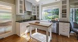 2533 Wallace Crescent