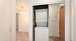 209 63 Keefer Place