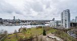 1606 455 Beach Crescent
