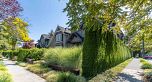 4698 W 11th Avenue