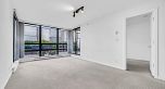 407 933 Hornby Street