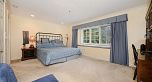 1368 Minto Crescent