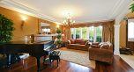 1368 Minto Crescent