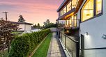 2863 W King Edward Avenue