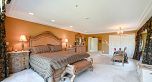 1368 Minto Crescent