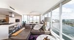 2501 8 Smithe Mews