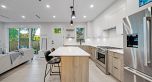 2558 William Street