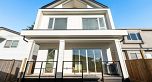 2 6933 Prince Edward Street