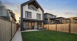 2 2386 E 45th Avenue