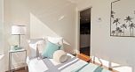 1003 907 Beach Avenue
