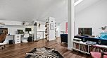 310 1549 Kitchener Street