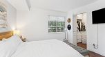 11 2375 W Broadway