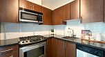 1106 1068 W Broadway