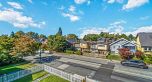 2 2658 Dundas Street