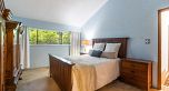 4262 Yuculta Crescent