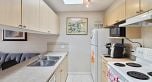 416 2891 E Hastings Street