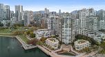 805 1383 Marinaside Crescent