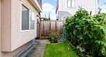 2887 E Georgia Street