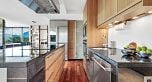 1201 2077 Nelson Street