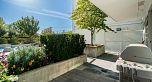 301 4638 Gladstone Street