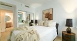 305 638 Beach Crescent