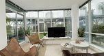 305 638 Beach Crescent