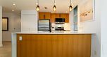 305 638 Beach Crescent