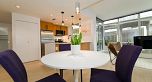 305 638 Beach Crescent