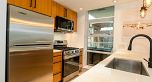 305 638 Beach Crescent