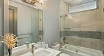 1189 W 32nd Avenue