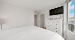 1101 1033 Marinaside Crescent