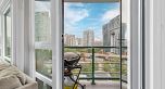 1101 1033 Marinaside Crescent