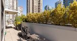PH803 988 Richards Street