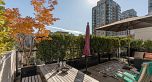 PH803 988 Richards Street
