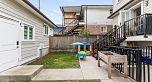 2 2786 E 46th Avenue