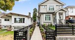 2 2786 E 46th Avenue