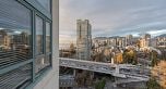 1705 907 BEACH AVENUE, Vancouver BC V6G 1Y3