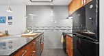 615 1330 Burrard Street
