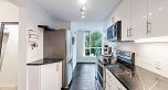303 1345 Burnaby Street
