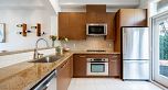 991 W 38th Avenue