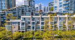 321 1228 Marinaside Crescent