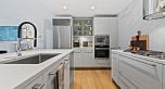1701 1111 Alberni Street