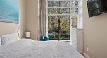 2P 1033 Marinaside Crescent