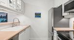 978 W 16th Avenue