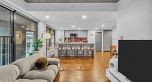 605 128 W Cordova Street