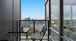 2805 583 Beach Crescent