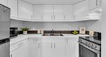 1006 789 Drake Street