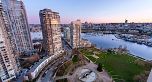 2805 583 Beach Crescent