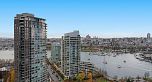 2805 583 Beach Crescent